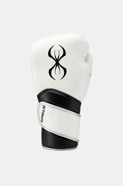 [新品]EVERLAST VULTURE SPARRING GLOVES 白黒 新品]EVERLAST VULTURE SPARRING GLOVES 白黒 【公式通販】