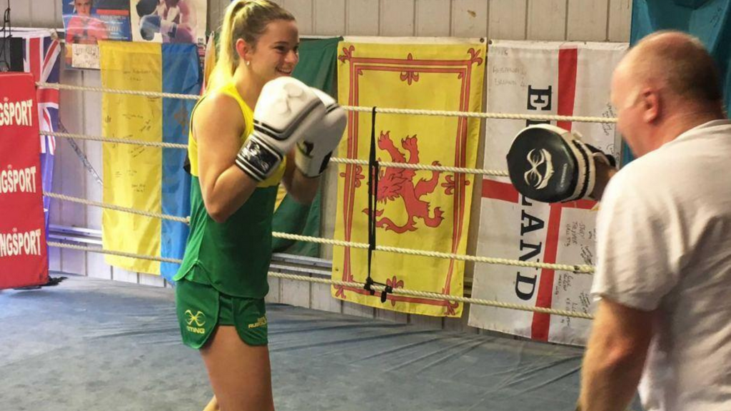 WHAT'S IN YOUR BOXING KIT WITH SKYE NICOLSON